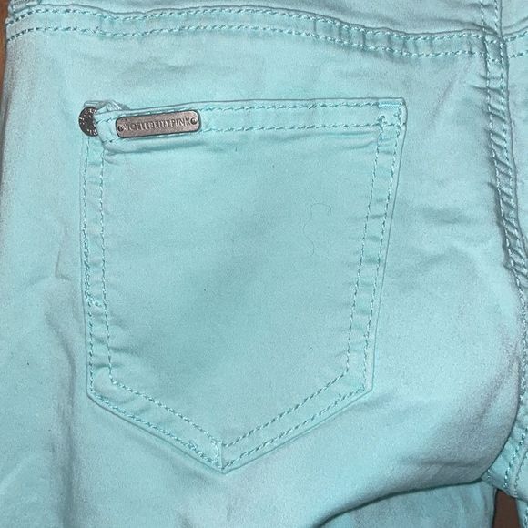 •CELEBRITY PINK•baby blue skinny pants in size 1/25. - Picture 7 of 8